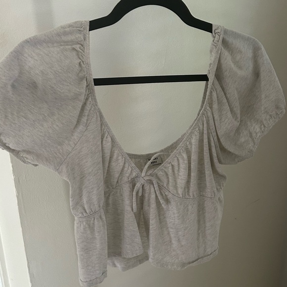 Aritzia Light Gray Puff Sleeve Blouse - Picture 2 of 5